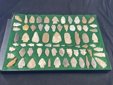 Frame of exceptional Arrowheads from the life-time collection of Michael Knabe frame IS included
