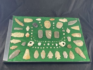 Frame of exceptional Arrowheads from the life-time collection of Michael Knabe frame IS included