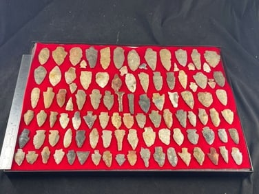 Frame of exceptional Arrowheads from the life-time collection of Michael Knabe frame IS included