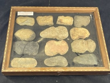 Frame of exceptional Arrowheads from the life-time collection of Michael Knabe frame IS included