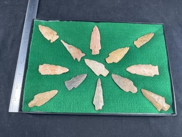 Frame of exceptional Arrowheads from the life-time collection of Michael Knabe frame IS included
