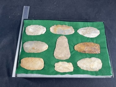 Frame of exceptional Arrowheads from the life-time collection of Michael Knabe frame IS included