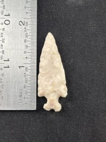 Arrow Point Indian Artifact Arrowhead