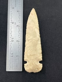 4 & 1/8" Dovetail Indian Artifact Arrowhead