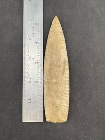 5 & 3/8" Exceptionally well made Agate Basin exceptional flaking Indian Artifact Arrowhead