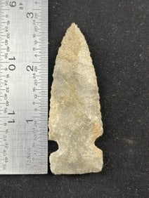 Side Notch Indian Artifact Arrowhead