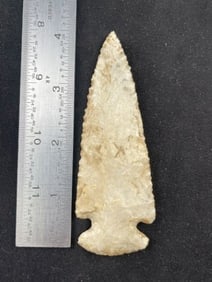 4 & 1/8" Dovetail Indian Artifact Arrowhead