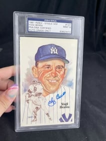 1981 Yogi Berra Hand Signed Authentic Autograph Baseball Card