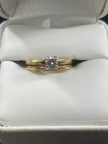 14K Carat 3.4G size 6 Gold Ring