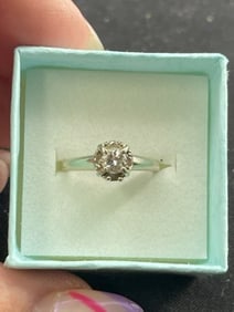 14K Carat 2.3G size 5 Gold Ring