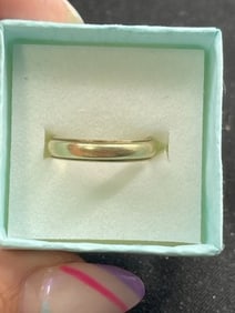 10K Carat 2.4G size 6&1/2 Gold Ring