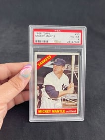 1966 Topps Mickey Mantle Baseball Card