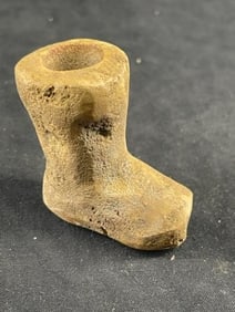 Stone Pipe Indian Artifact Arrowhead