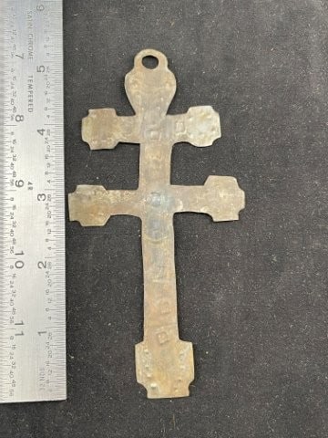 Medal Trade Cross Indian Artifact Arrowhead (1 of 3)