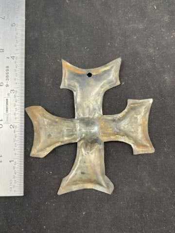 Medal Trade Cross Indian Artifact Arrowhead (1 of 3)