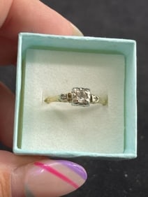 10K 2.7G Gold Ring size 8
