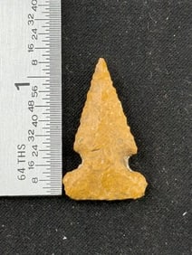 1 & 1/4" Arrow Point Indian Artifact Arrowhead