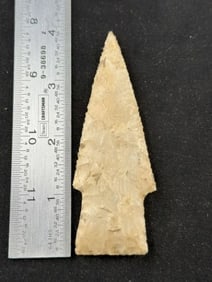 2 & 7/8" Scottsbluff Indian Artifact Arrowhead