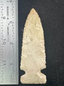 Side Notch Indian Artifact Arrowhead