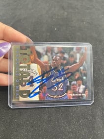 Shaq O'Neal Hand Signed Authentic Autograph