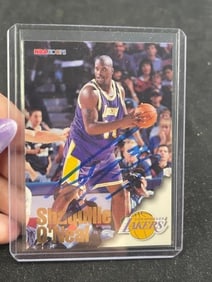 Shaq O'Neal Hand Signed Authentic Autograph