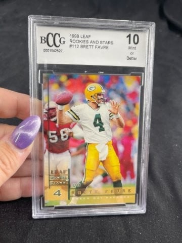 1998 Leaf Brett Favre Football Card (1 of 2)