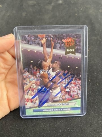 Shaquille O'Neal Hand Signed Authentic Autograph Basketball Card (1 of 2)