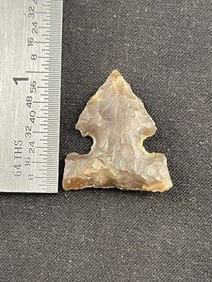 Arrow Point Indian Artifact Arrowhead