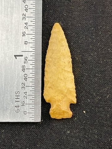 Arrow Point Indian Artifact Arrowhead: KEY WORDS: INDIAN ARTIFACT ARTIFACTS ARROWHEAD ARROWHEADS NATIVE AMERICAN MISSISSIPPIAN QUAPAW CADDO POTTERY COINS MORGAN DOLLAR PEACE DOLLAR SILVER COINS Arkansas. Now taking in consignments for pre-