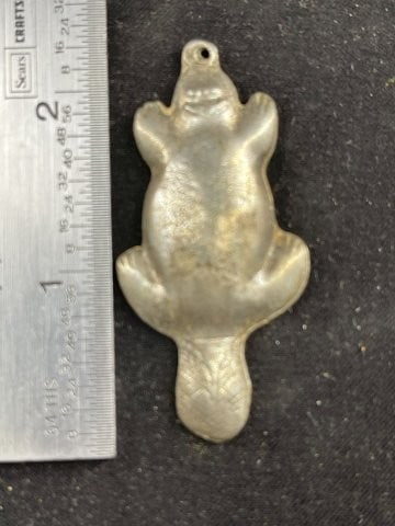 Beaver Effigy Pendant Hudson Bay Style Indian Artifact Arrowhead (1 of 3)