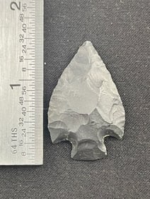 Arrow Point Indian Artifact Arrowhead