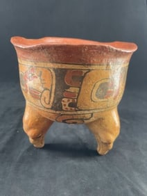 Pre-Columbian Pottery Tri-Pod nice paint