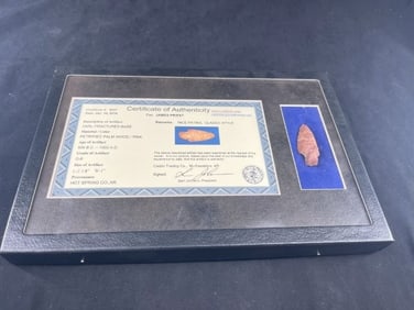 Darl with COA Indian Artifact Arrowhead
