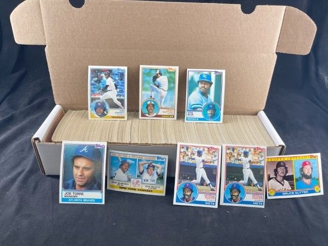 1983 Topps Baseball Cards very good condition star players, lots of duplicates (1 of 1)
