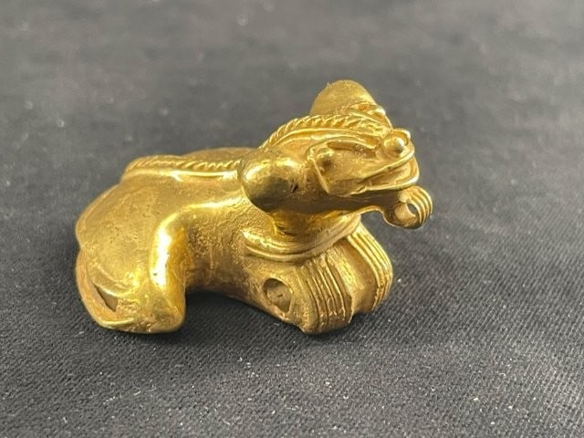 Tumbaga Tairona Gold Figurine UNKNOWN MATERIAL (1 of 8)