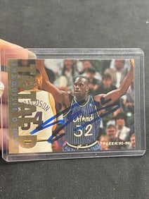 Shaq O'Neal Hand Signed Authentic Autograph