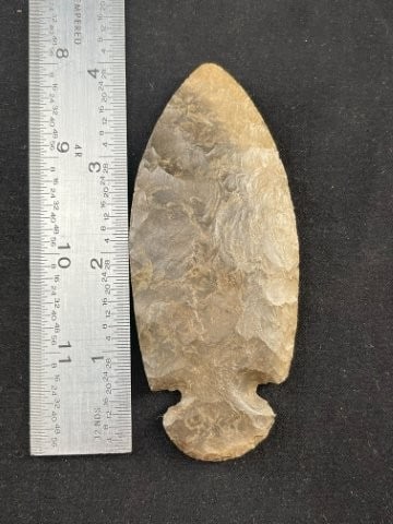 4" Dovetail Indian Artifact Arrowhead (1 of 3)