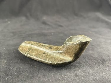 Platform Pipe has damage to the bowl Indian Artifact Arrowhead