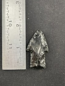 Obsidian Point Indian Artifact Arrowhead