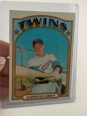 1972 Topps Harmon Killebrew Baseball Card small crease (1 of 2)