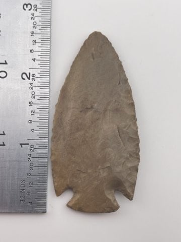 2 & 1/2" Lost Lake from Illinois Indian Artifact Arrowhead (1 of 3)