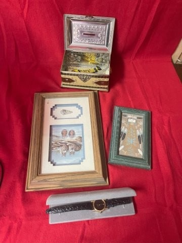 Group of Miscellaneous items (1 of 5)