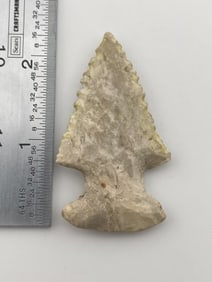2 & 3/8" Serrated Thebes from Kansas City, Missouri Indian Artifact Arrowhead