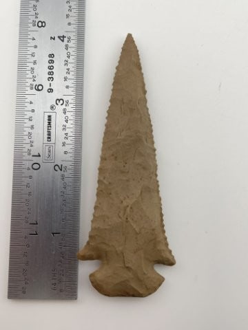 4" Dovetail Indian Artifact Arrowhead (1 of 3)