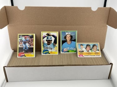 Box of 1981 Topps Very Good Condition lots of duplicates Baseball cards