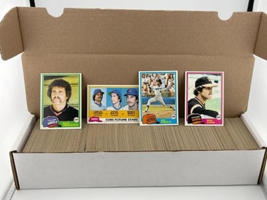 Box of 1981 Topps Very Good Condition lots of duplicates Baseball cards