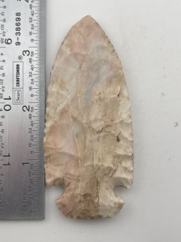 Dovetail Indian Artifact Arrowhead: KEY WORDS: INDIAN ARTIFACT ARTIFACTS ARROWHEAD ARROWHEADS NATIVE AMERICAN MISSISSIPPIAN QUAPAW CADDO POTTERY COINS MORGAN DOLLAR PEACE DOLLAR SILVER COINS Arkansas. Now taking in consignments for pre-