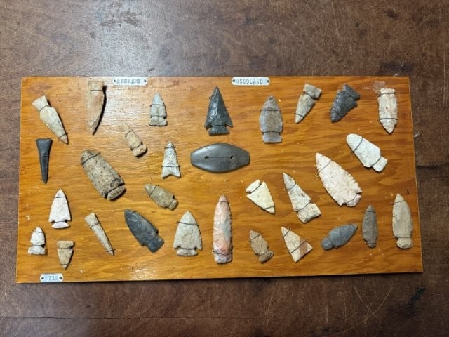 Board of Very Nice Arrowheads (1 of 13)