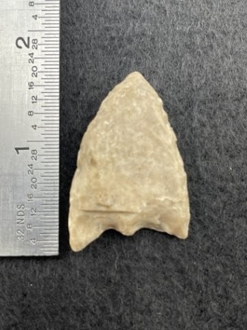 Rare Folsom Paleo Point - One side perfectly fluted, with basel platform set for other side. Light (1 of 4)