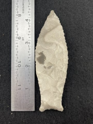Beaver Lake Indian Artifact Arrowhead: KEY WORDS: INDIAN ARTIFACT ARTIFACTS ARROWHEAD ARROWHEADS NATIVE AMERICAN MISSISSIPPIAN QUAPAW CADDO POTTERY COINS MORGAN DOLLAR PEACE DOLLAR SILVER COINS. All coins have been Sigma tested for authent